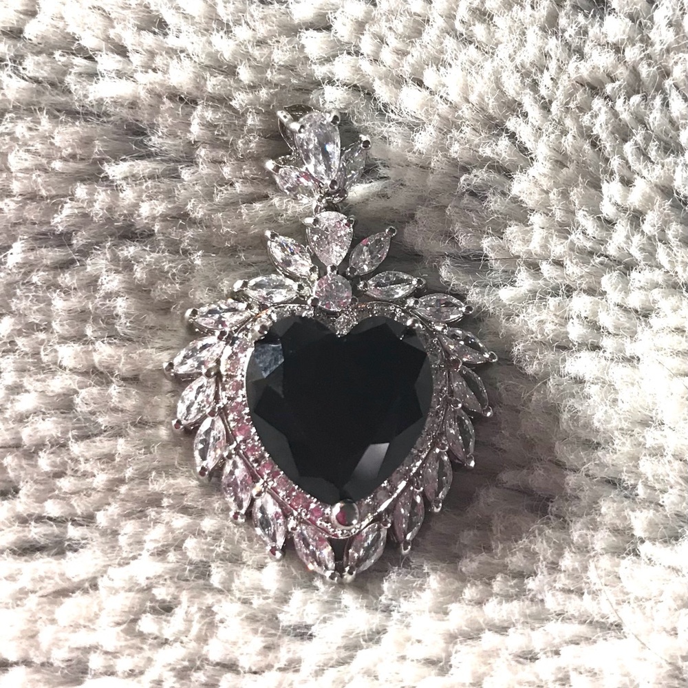 Cubic Zirconia Black Heart Silver Pendant - Picture 2 of 6